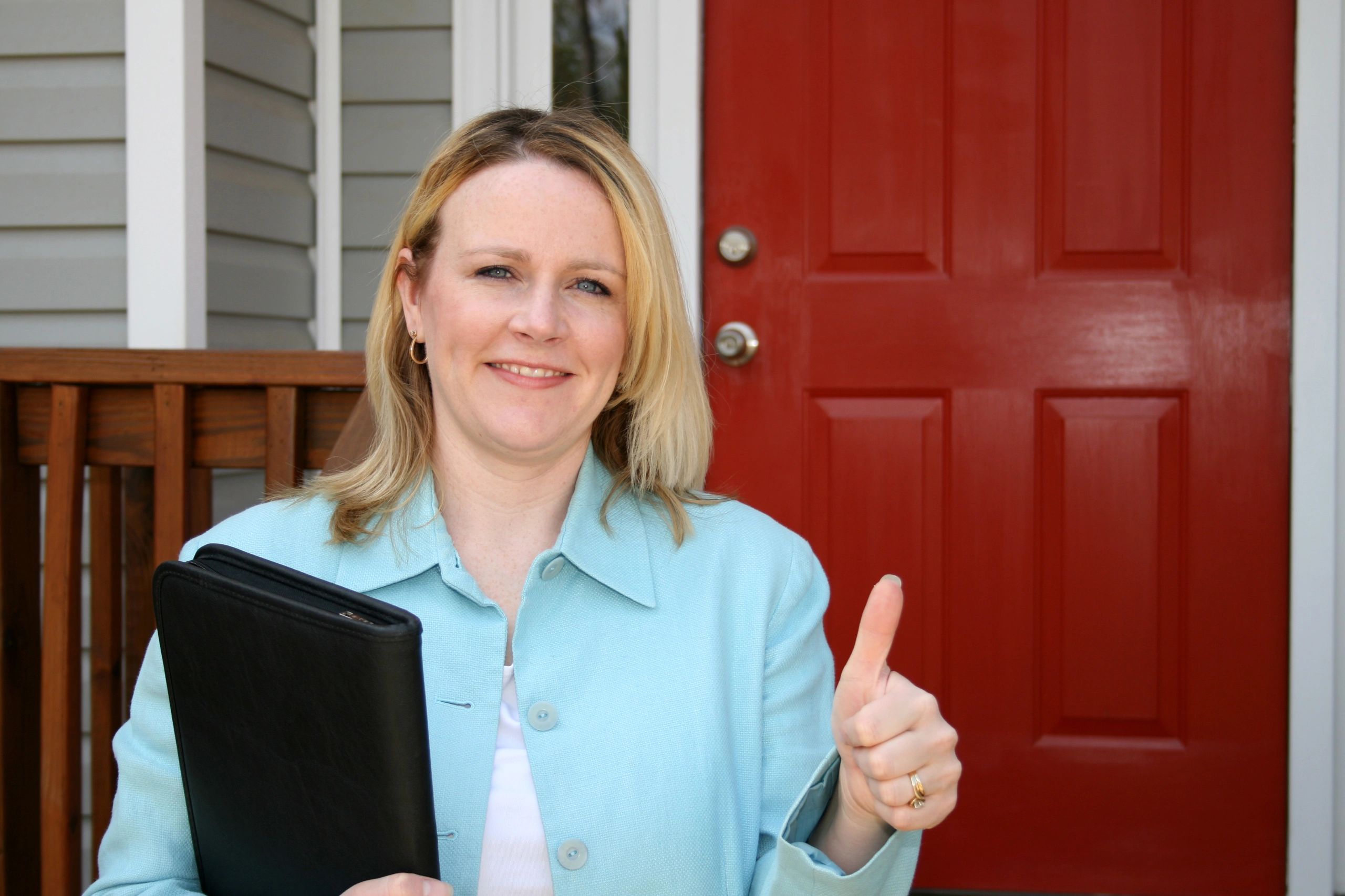 happy real estate agent testimonial